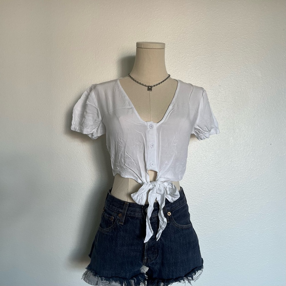 White PacSun LA Hearts button up crop top with bow